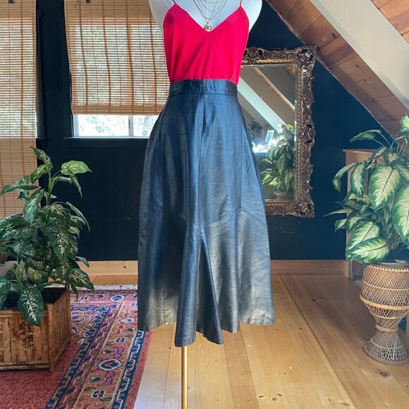Black Leather Skirt Vintage - Picture 1 of 7